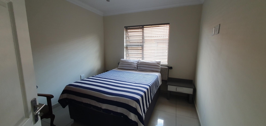 To Let 3 Bedroom Property for Rent in New Redruth Gauteng