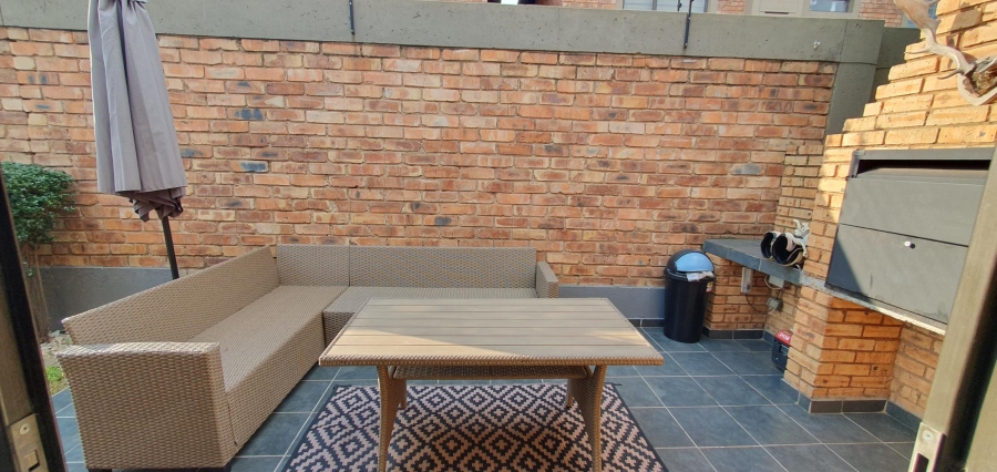 To Let 3 Bedroom Property for Rent in New Redruth Gauteng