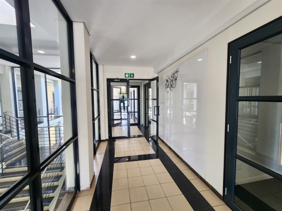 To Let Commercial Property for Rent in Barlow Park Gauteng