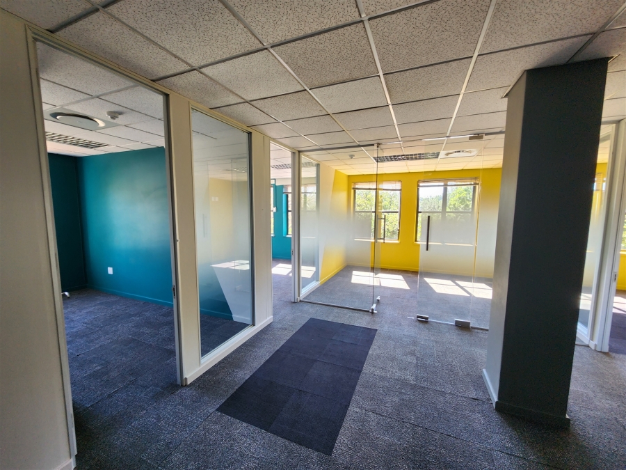 To Let Commercial Property for Rent in Barlow Park Gauteng