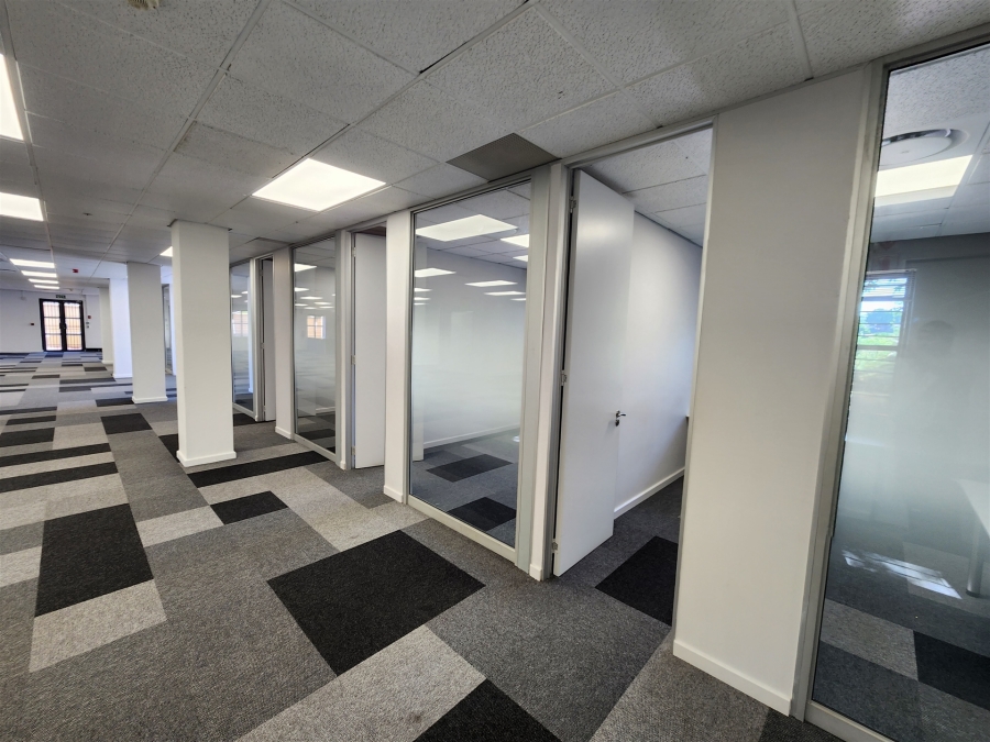 To Let Commercial Property for Rent in Barlow Park Gauteng