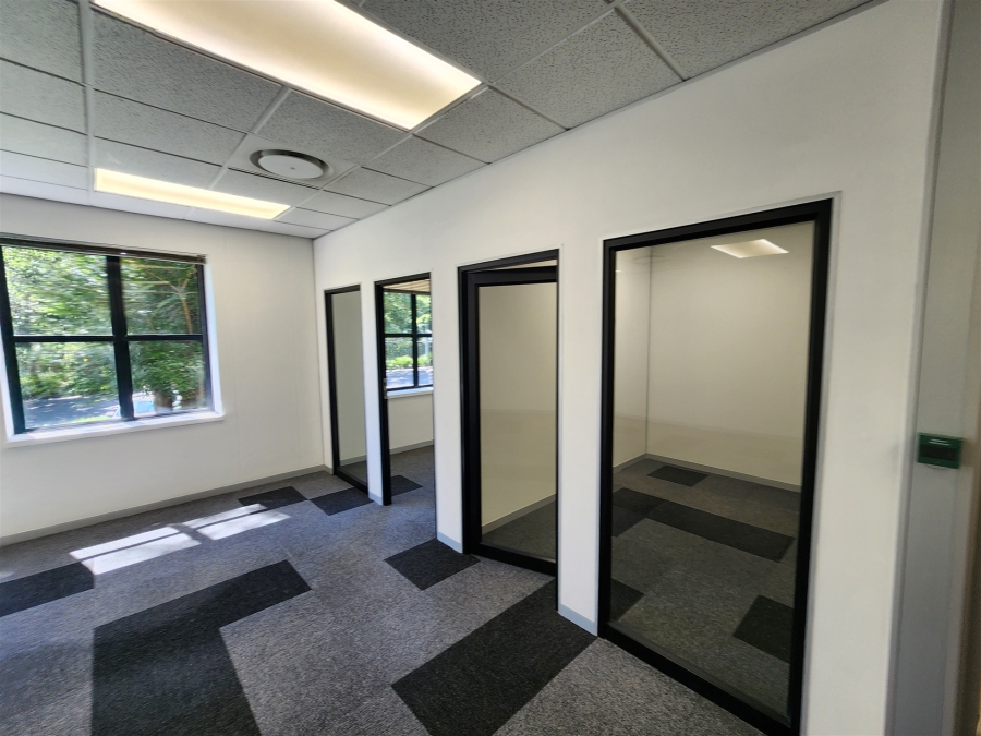 To Let Commercial Property for Rent in Barlow Park Gauteng