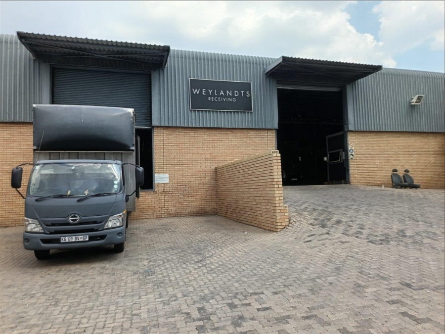 To Let commercial Property for Rent in North Riding Gauteng