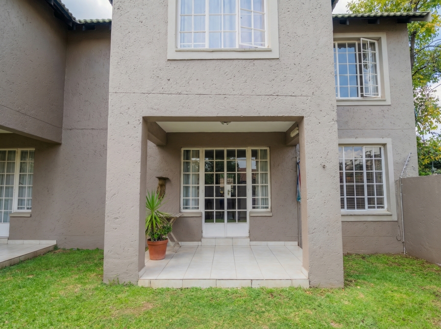 3 Bedroom Property for Sale in Bassonia Rock Gauteng