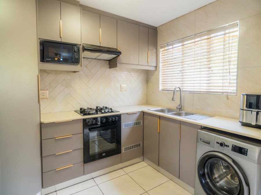 3 Bedroom Property for Sale in Bassonia Rock Gauteng