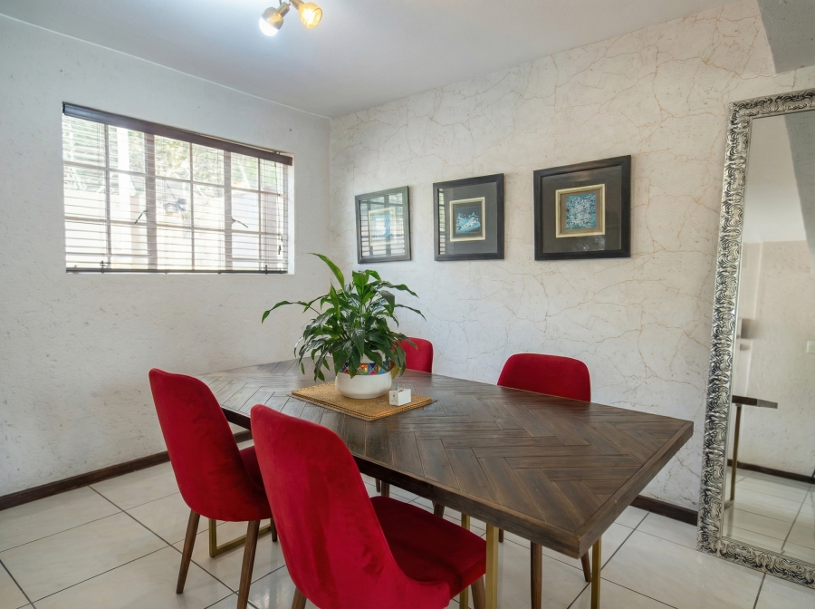 3 Bedroom Property for Sale in Bassonia Rock Gauteng