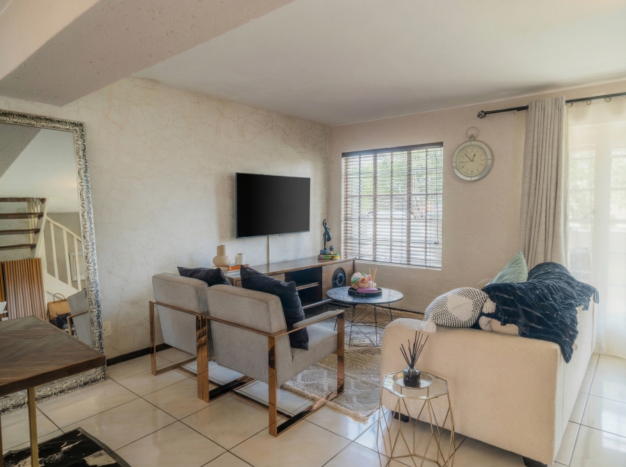 3 Bedroom Property for Sale in Bassonia Rock Gauteng