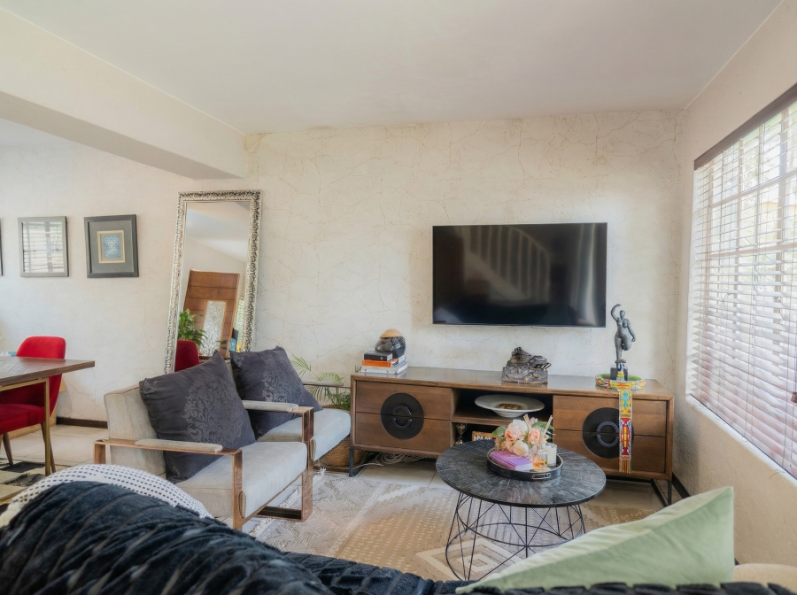 3 Bedroom Property for Sale in Bassonia Rock Gauteng