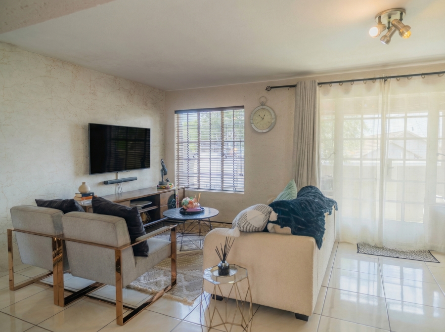 3 Bedroom Property for Sale in Bassonia Rock Gauteng