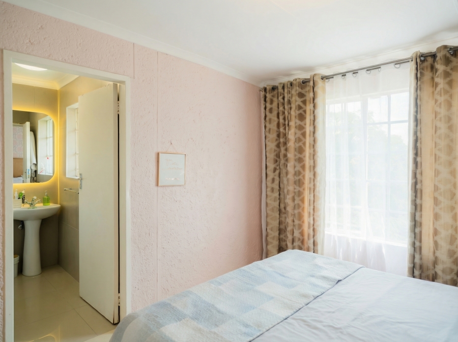 3 Bedroom Property for Sale in Bassonia Rock Gauteng