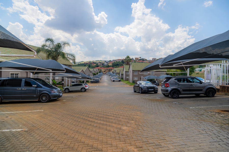 3 Bedroom Property for Sale in Bassonia Rock Gauteng