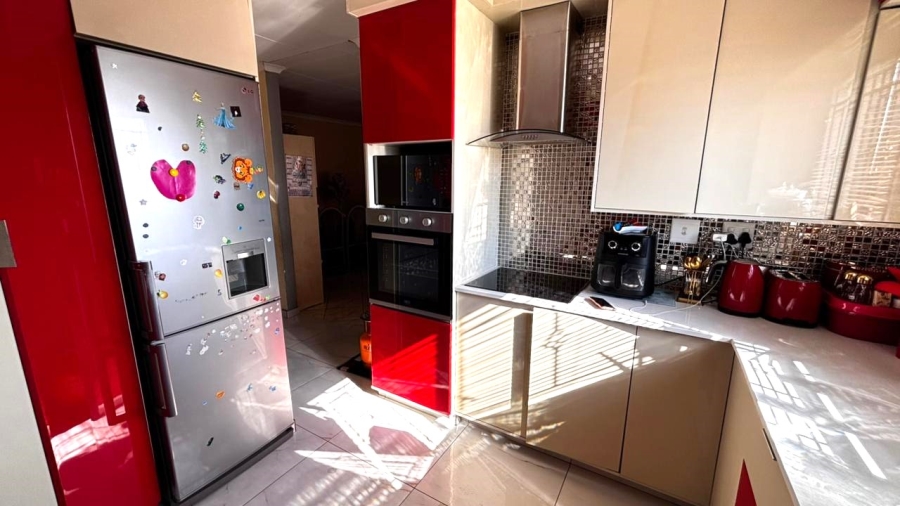 2 Bedroom Property for Sale in Birch Acres Gauteng