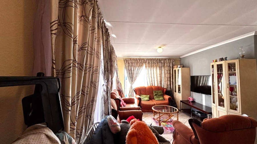 2 Bedroom Property for Sale in Birch Acres Gauteng