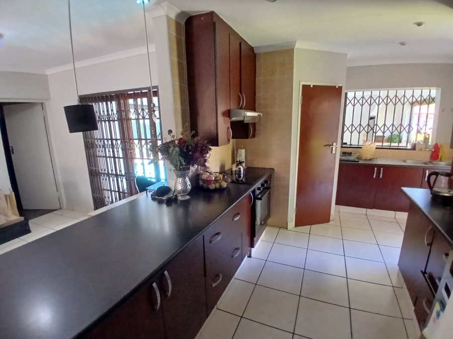 To Let 3 Bedroom Property for Rent in Moregloed Gauteng