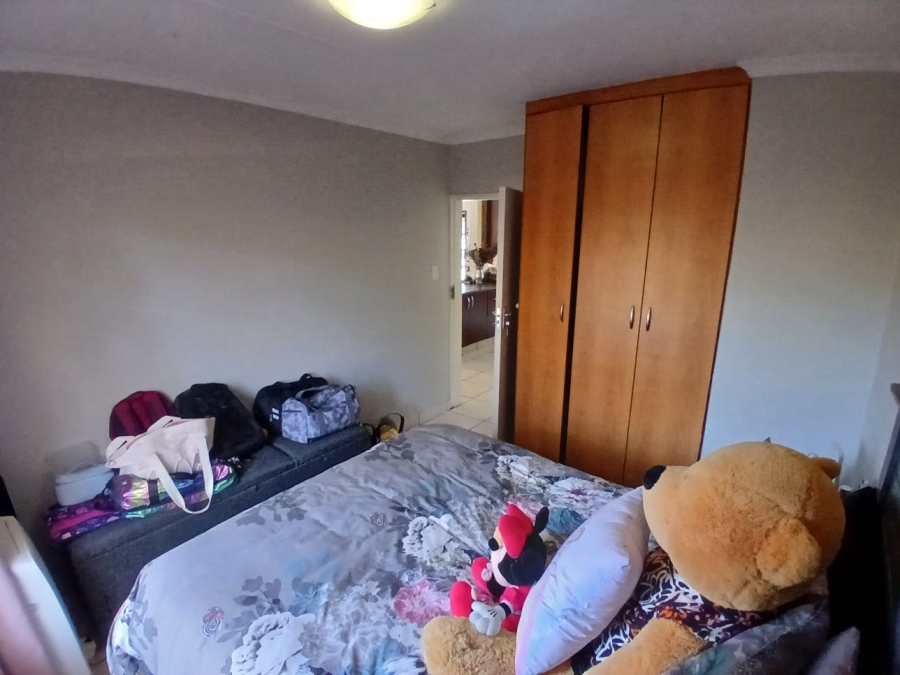 To Let 3 Bedroom Property for Rent in Moregloed Gauteng