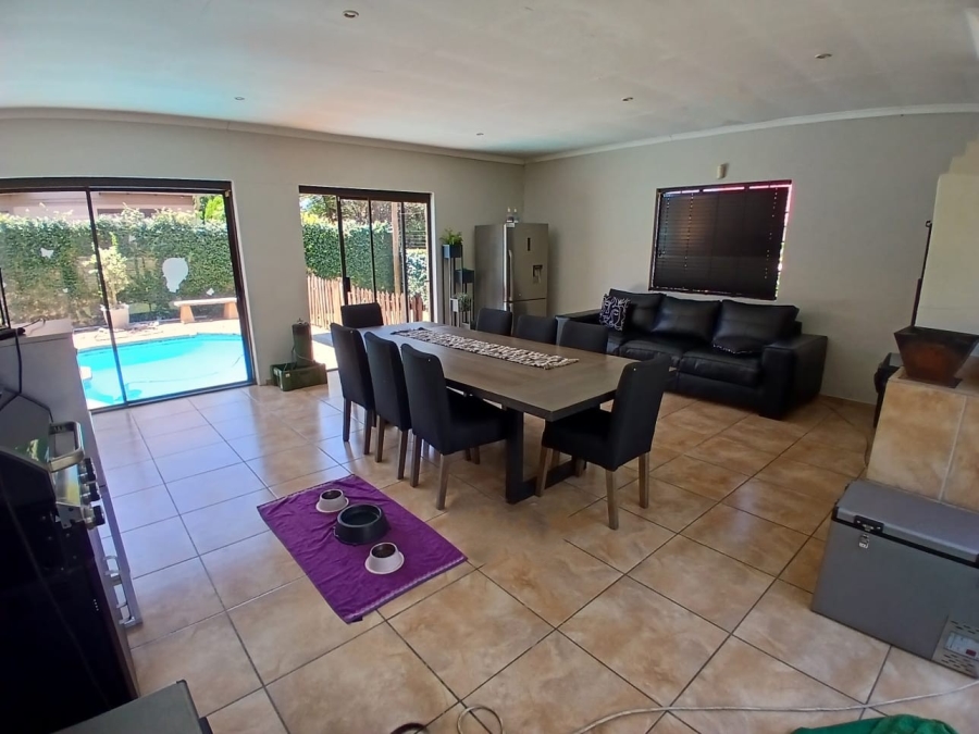 To Let 3 Bedroom Property for Rent in Moregloed Gauteng
