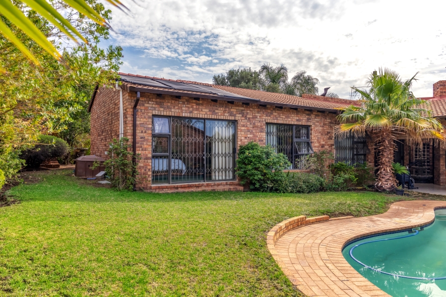 4 Bedroom Property for Sale in Noordhang Gauteng