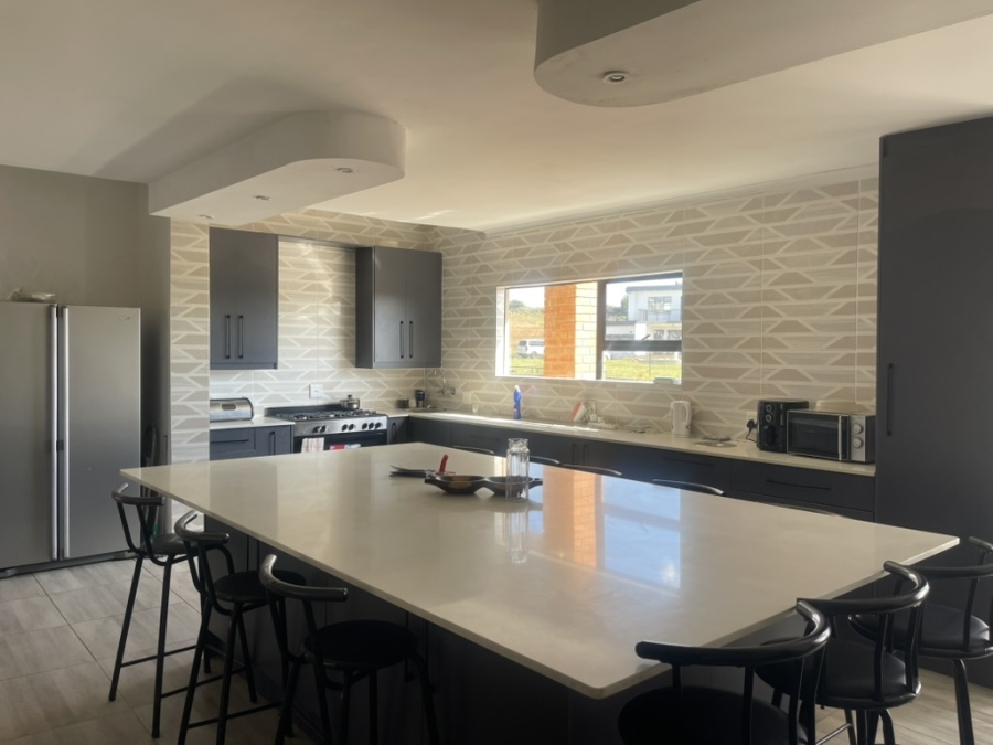 5 Bedroom Property for Sale in Blue Saddle Ranches Gauteng