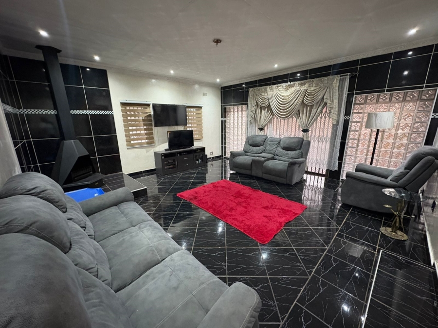 4 Bedroom Property for Sale in Delmore Park Gauteng