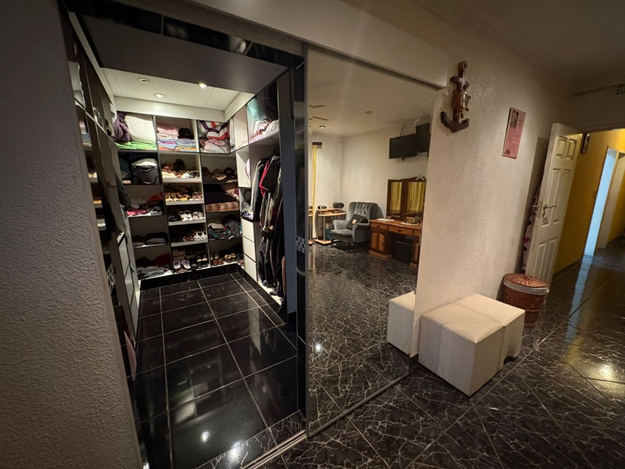 4 Bedroom Property for Sale in Delmore Park Gauteng