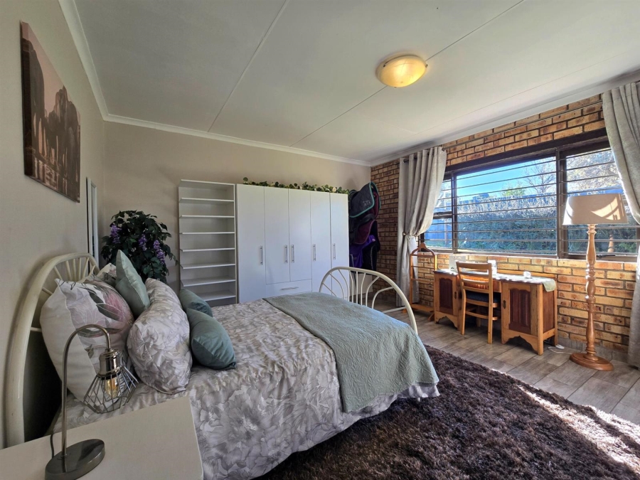 4 Bedroom Property for Sale in Walkerville Gauteng