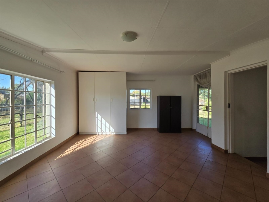 4 Bedroom Property for Sale in Walkerville Gauteng