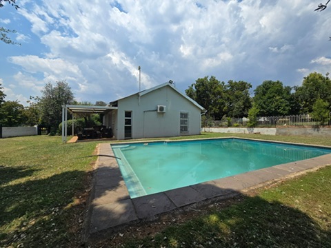 4 Bedroom Property for Sale in Tedderfield A H Gauteng