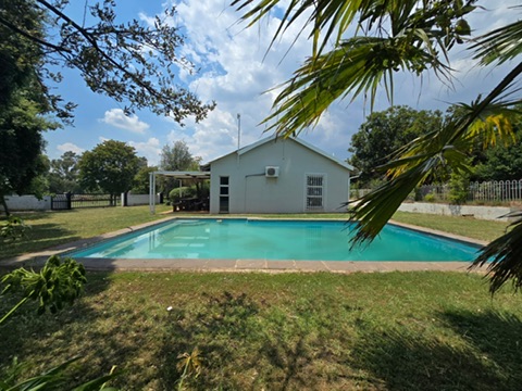 4 Bedroom Property for Sale in Tedderfield A H Gauteng