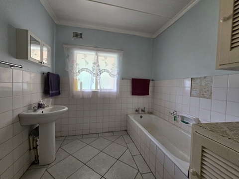 4 Bedroom Property for Sale in Tedderfield A H Gauteng