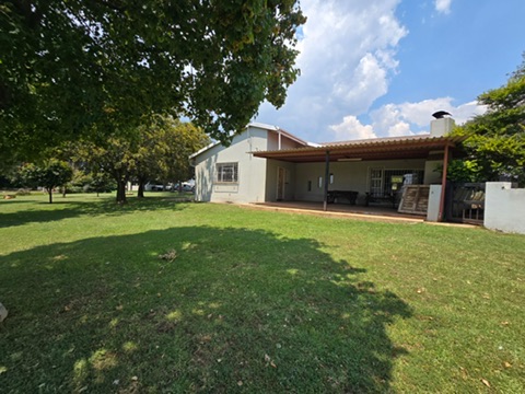 4 Bedroom Property for Sale in Tedderfield A H Gauteng