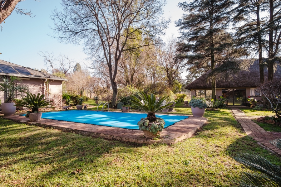 4 Bedroom Property for Sale in Golf View Gauteng