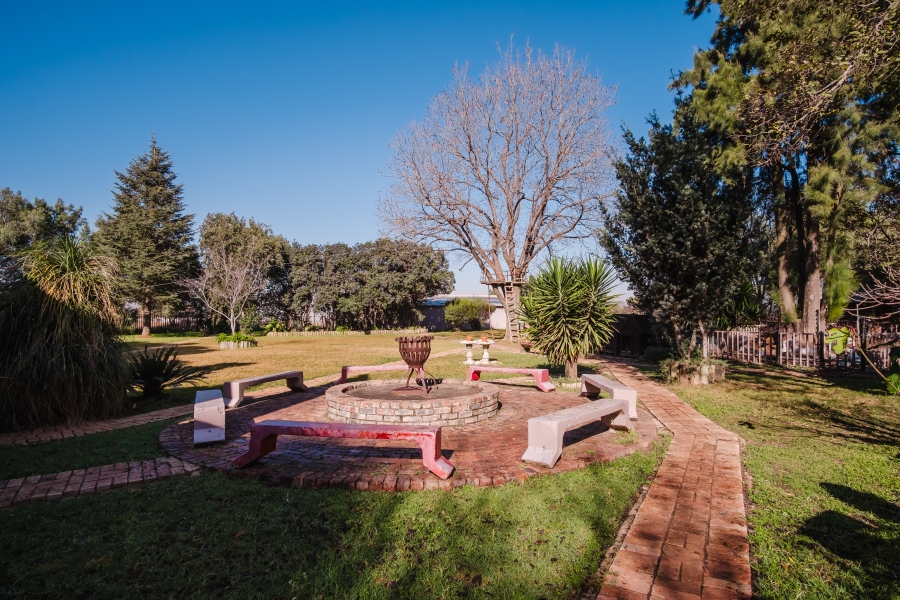 4 Bedroom Property for Sale in Golf View Gauteng