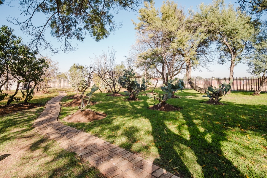 4 Bedroom Property for Sale in Golf View Gauteng