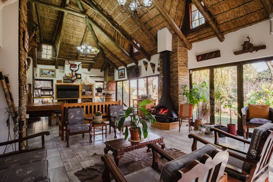 4 Bedroom Property for Sale in Golf View Gauteng