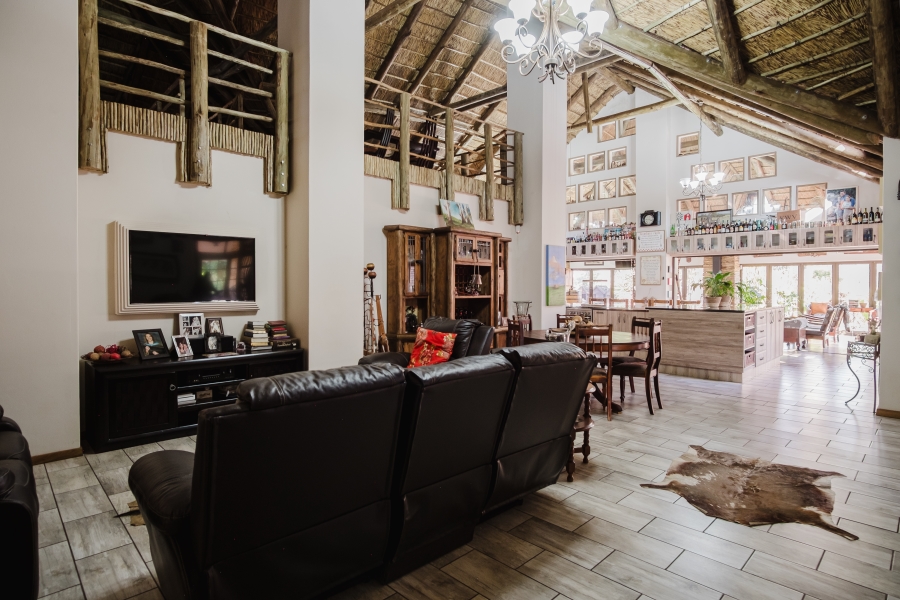 4 Bedroom Property for Sale in Golf View Gauteng