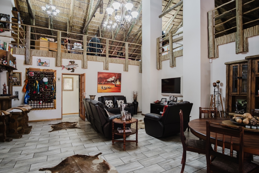 4 Bedroom Property for Sale in Golf View Gauteng