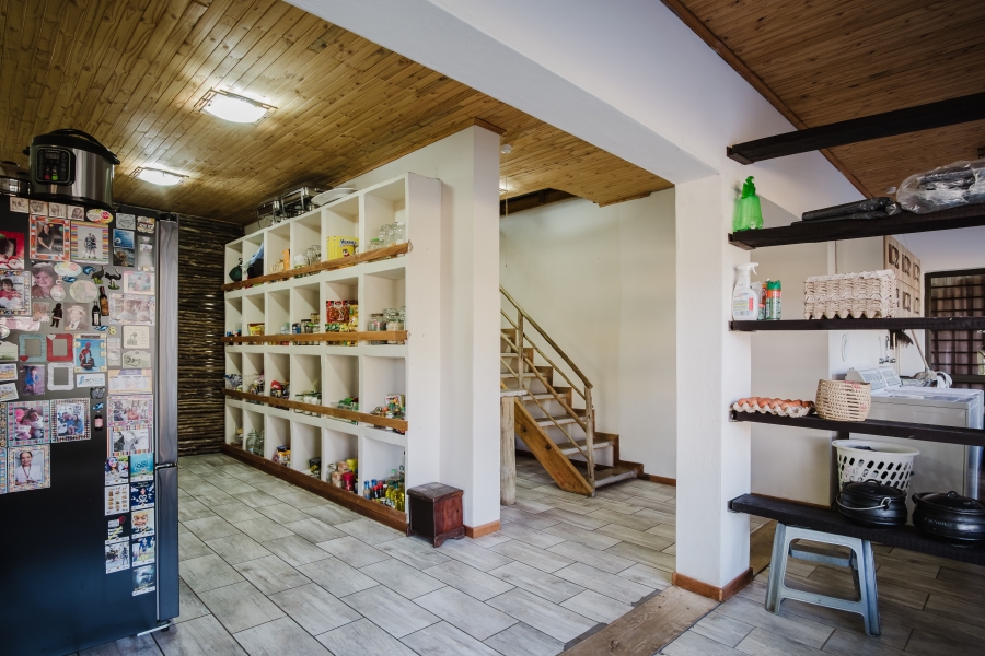 4 Bedroom Property for Sale in Golf View Gauteng