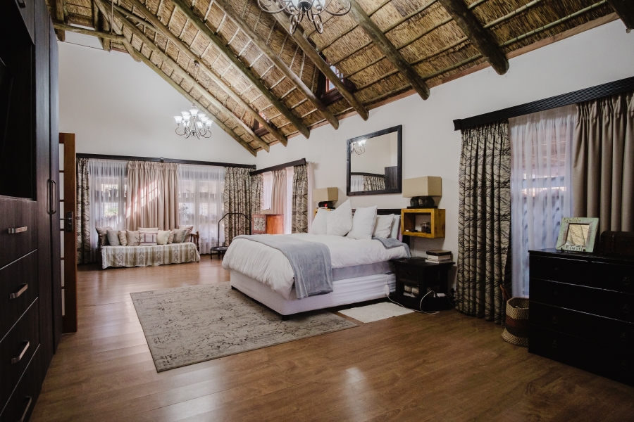 4 Bedroom Property for Sale in Golf View Gauteng