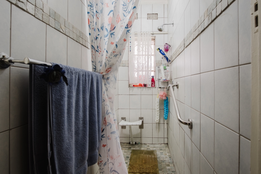 4 Bedroom Property for Sale in Golf View Gauteng