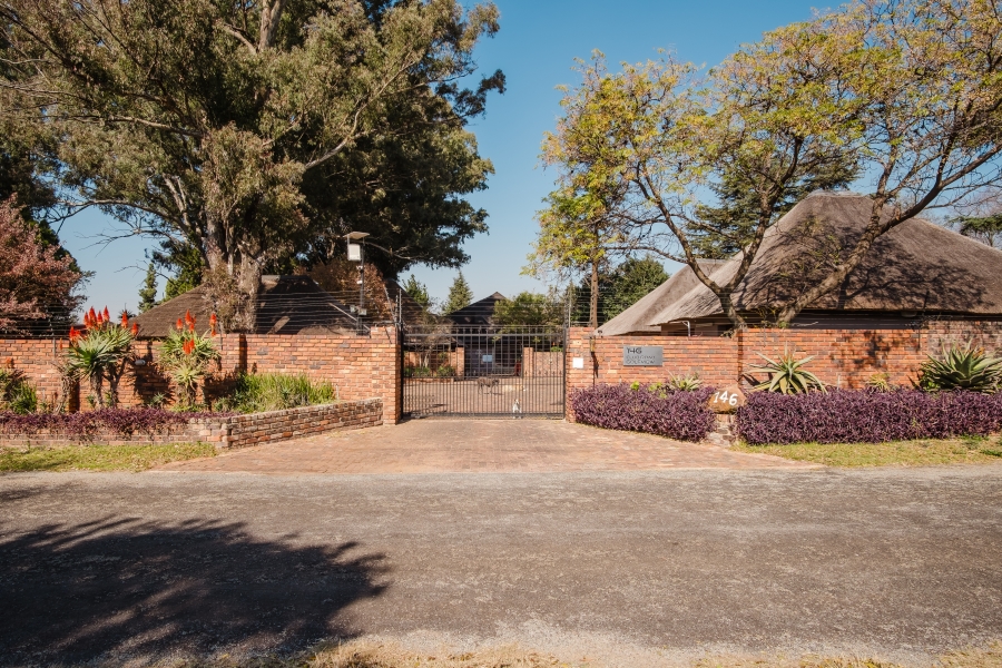 4 Bedroom Property for Sale in Golf View Gauteng