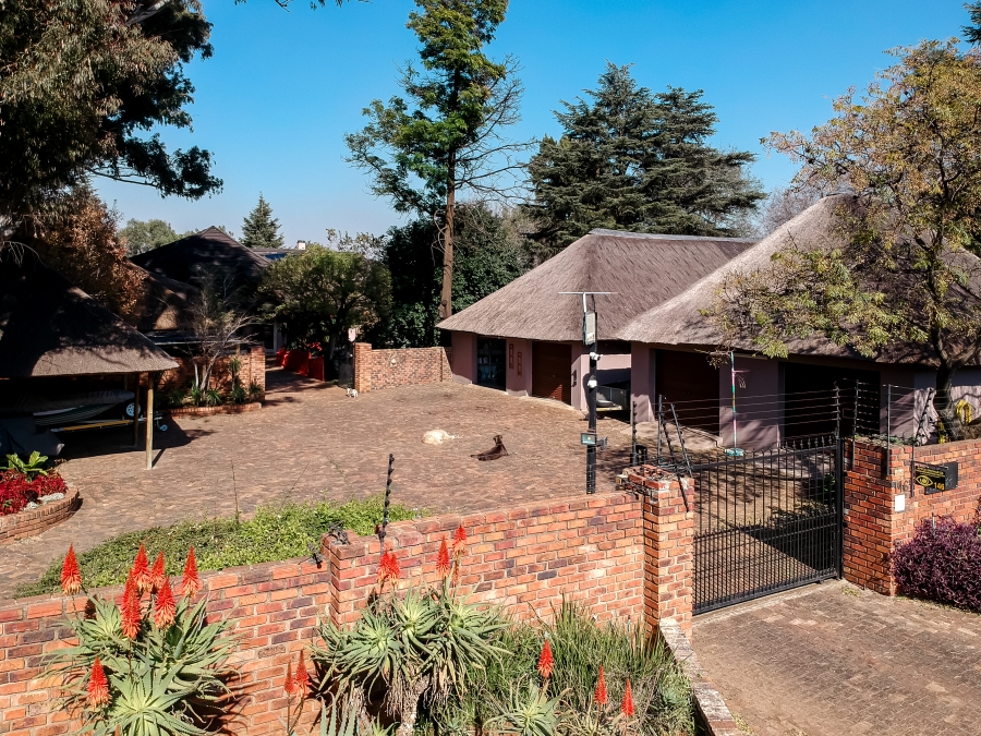 4 Bedroom Property for Sale in Golf View Gauteng