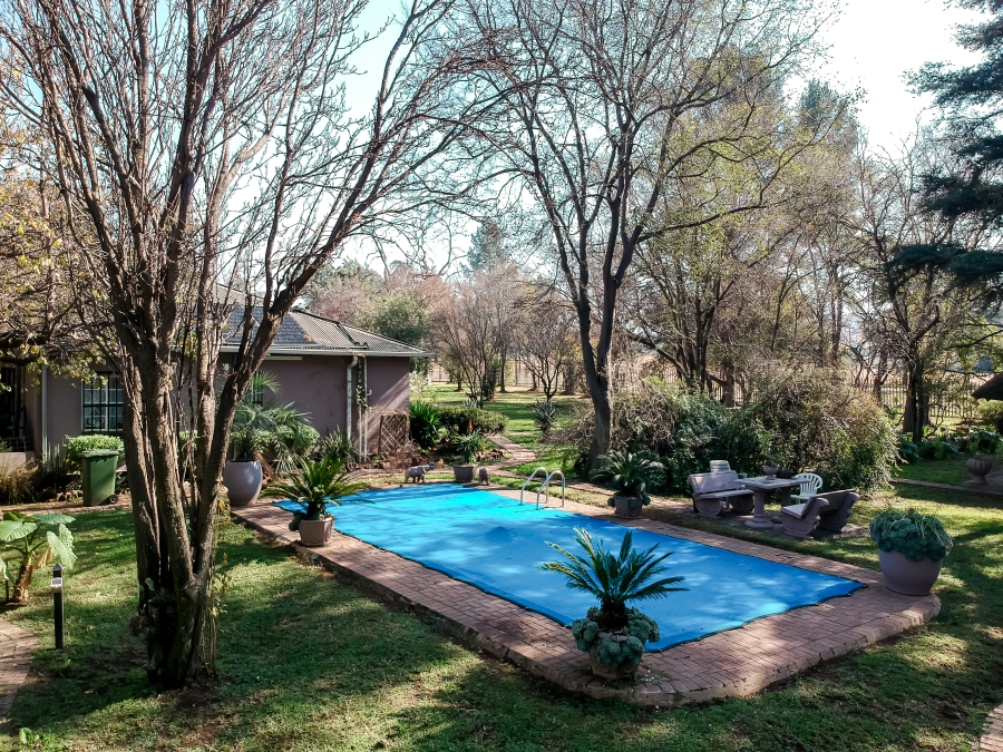 4 Bedroom Property for Sale in Golf View Gauteng