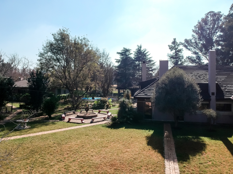 4 Bedroom Property for Sale in Golf View Gauteng