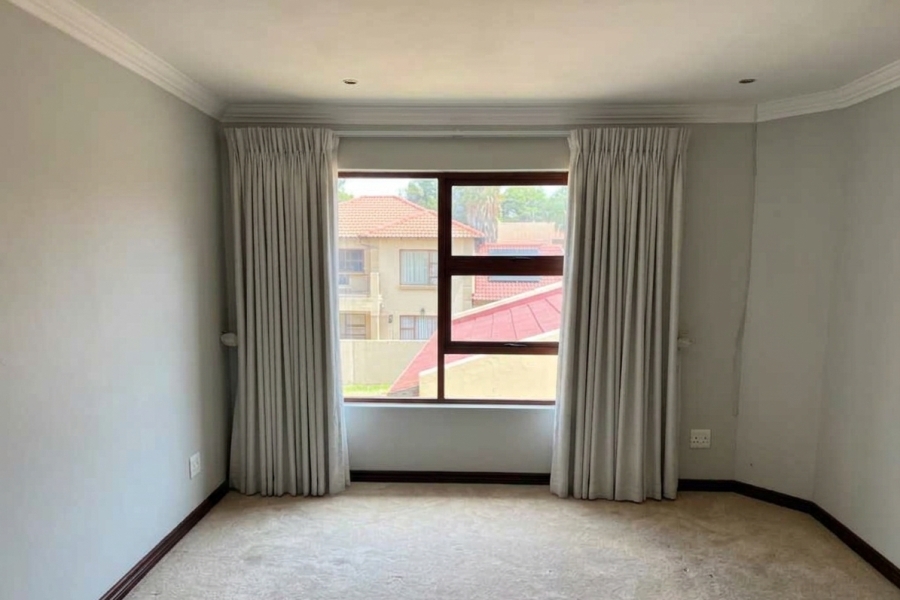 4 Bedroom Property for Sale in Bedford Gardens Gauteng