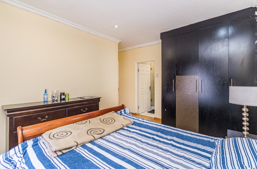 5 Bedroom Property for Sale in Cosmo City Gauteng