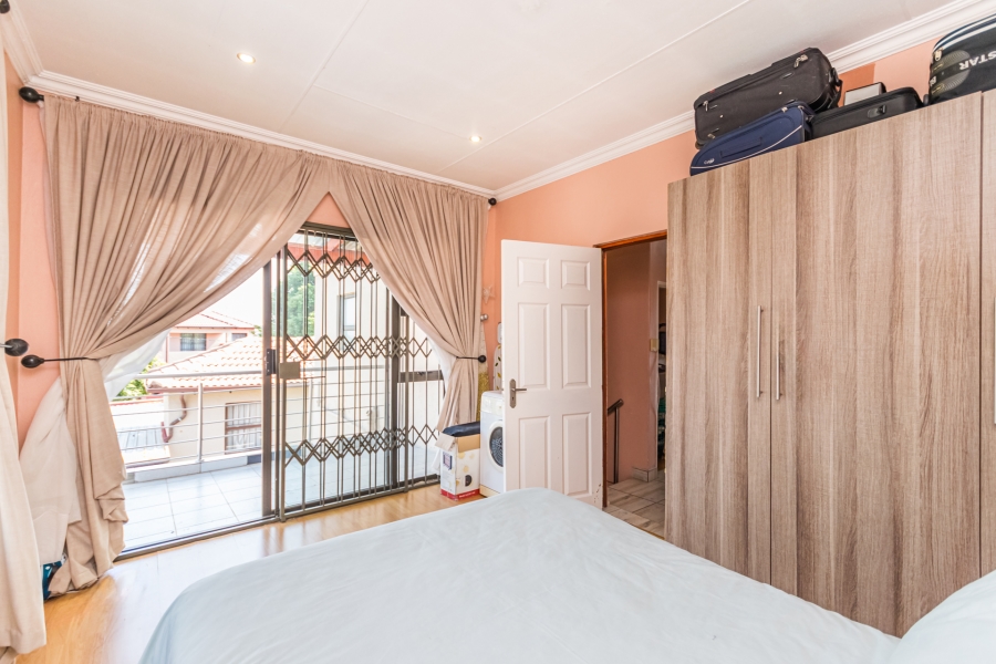 5 Bedroom Property for Sale in Cosmo City Gauteng