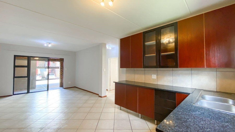 2 Bedroom Property for Sale in Albertsdal Gauteng
