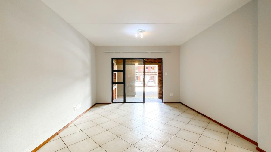 2 Bedroom Property for Sale in Albertsdal Gauteng