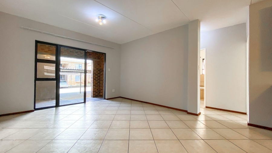 2 Bedroom Property for Sale in Albertsdal Gauteng