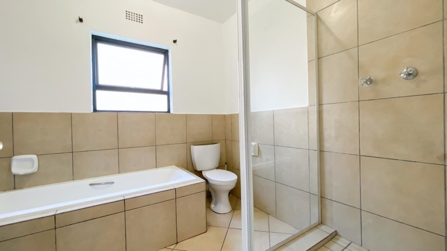 2 Bedroom Property for Sale in Albertsdal Gauteng
